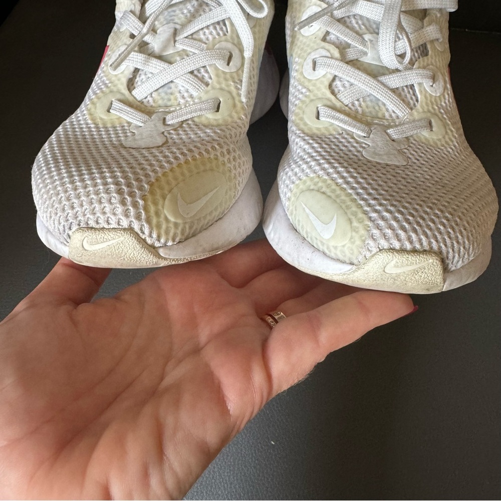 Nike Renew Run Women's Sneakers Sz 6 White/Pink Athletic Running Shoes - Picture 9 of 10